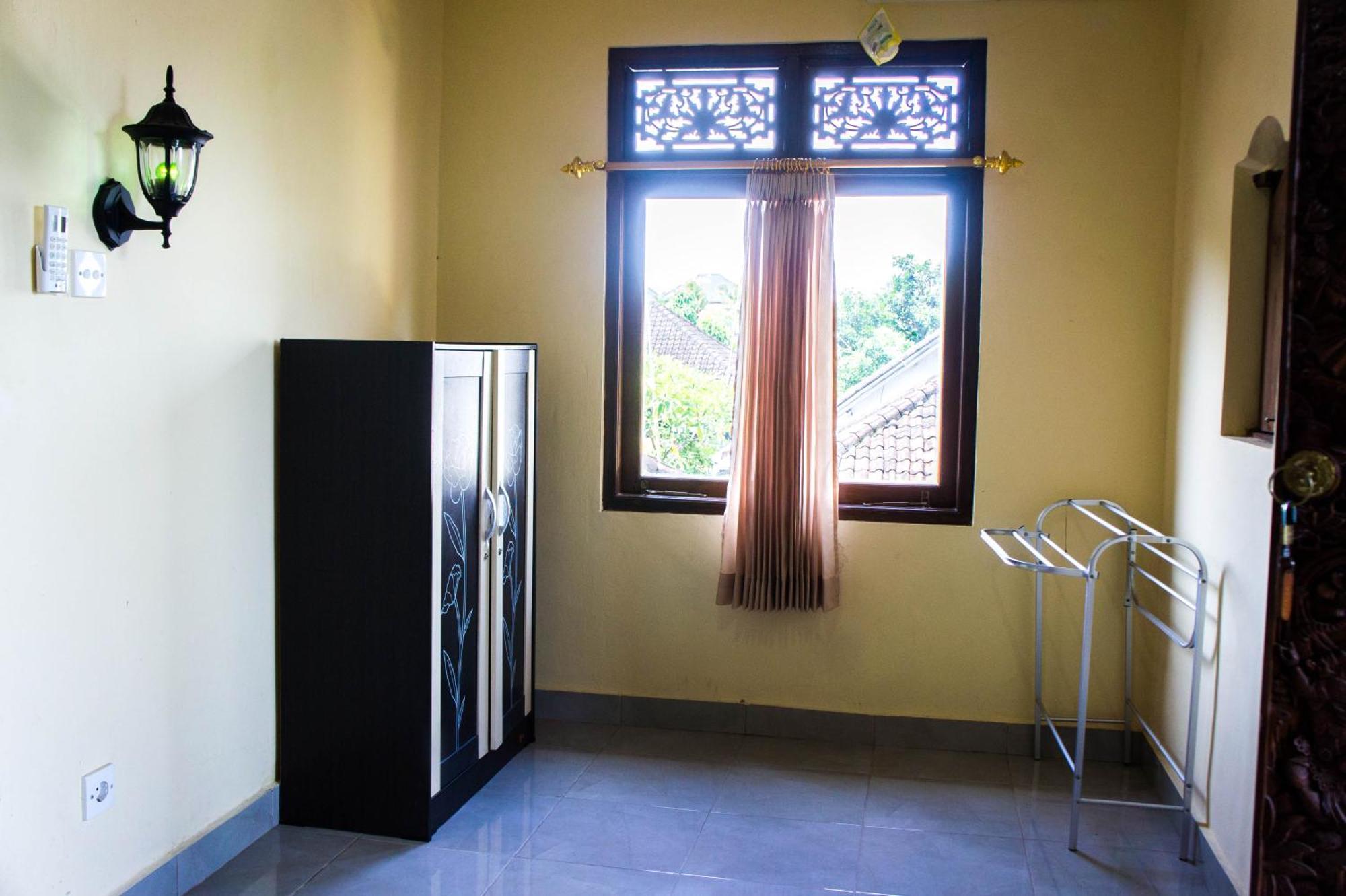 Shiva House Hotel Ubud  Exterior photo